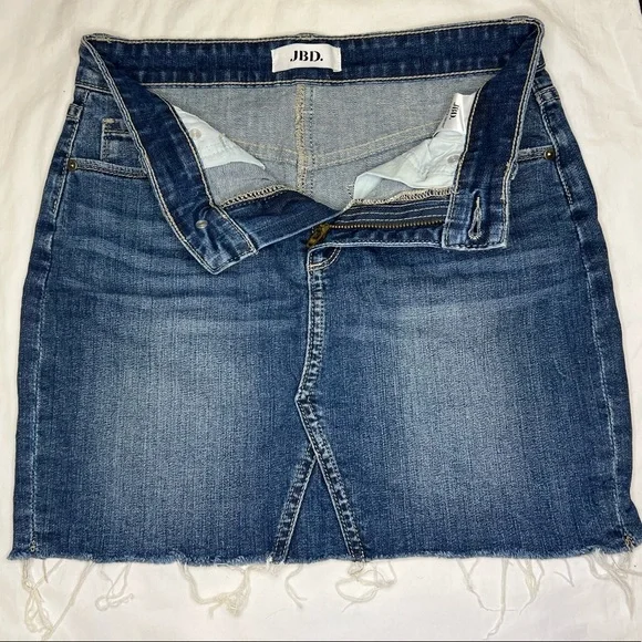 JBD. JUST BLACK DENIM Mini Jean Skirt - Picture 7 of 13